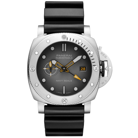 Panerai Luminor Submersible